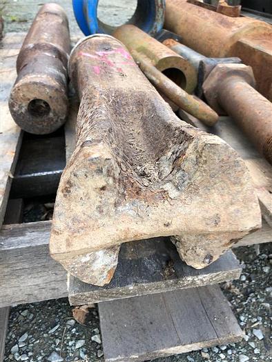 Used 5-1/2" Chisel Style Drill Bit 2.25x3.25 Thread for Cable Tool