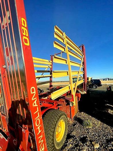 Used 2004 New Holland 1095 Bale Wagon ** Excellent Condition **