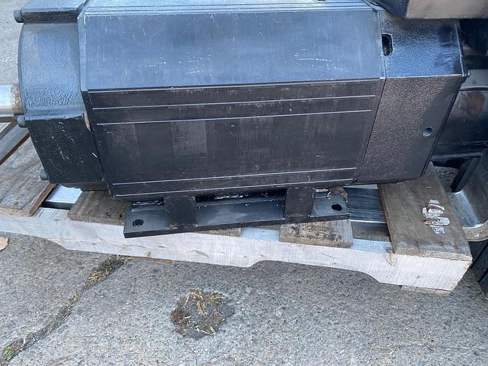 Used Yaskawa UAASKJ-37FZ300E AC Spindle Drive