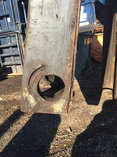 Used 2R11 LEACH CARRIER  BLADE TRASH ,GARBAGE TRUCK PART