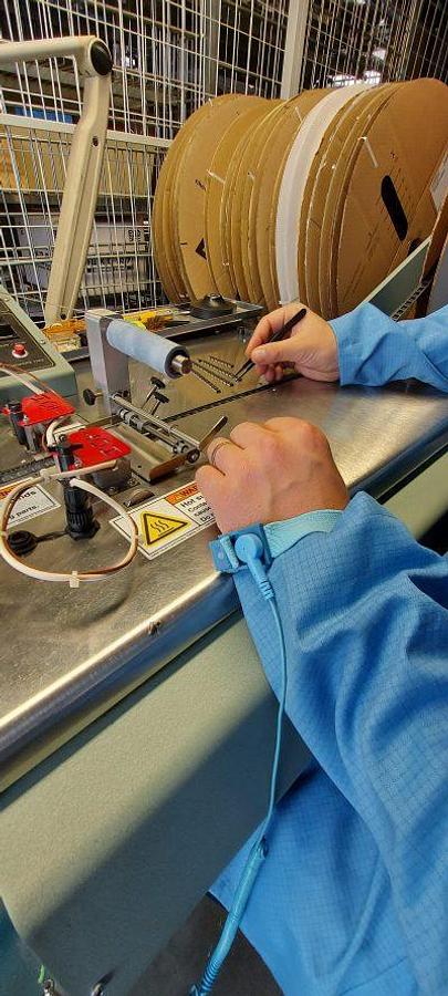 Tape and Reel Service Manual and automatic taping equipment