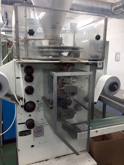 Used UNIVERSAL PACK SACHET MACHINE