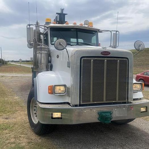 Used 2011 Peterbilt Heavy spec