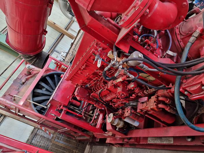 Gebruikt  Halliburton HT400 Pumps
