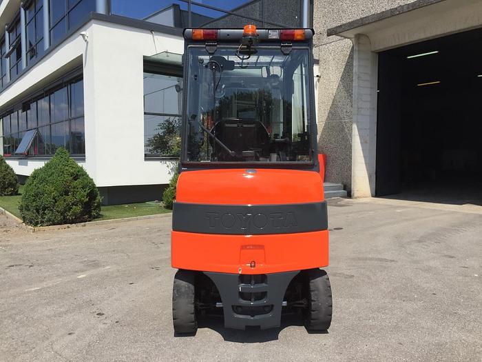 Used 2012 TOYOTA 7FBMF 25