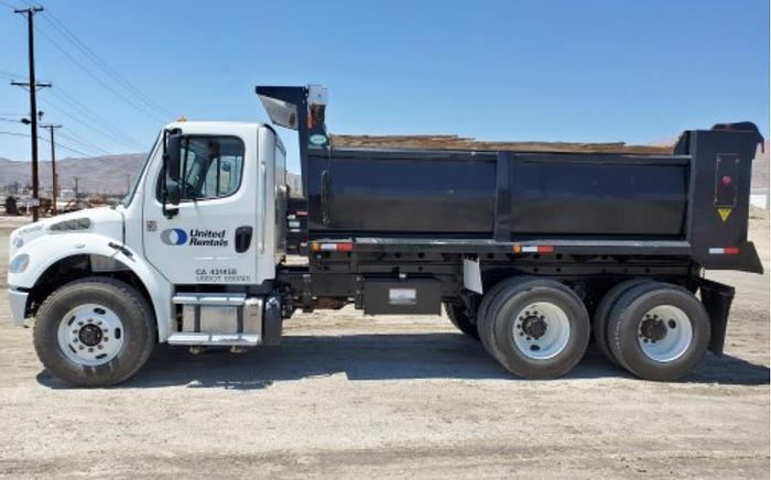 Used 2019 Freightliner M2 106 DUMP