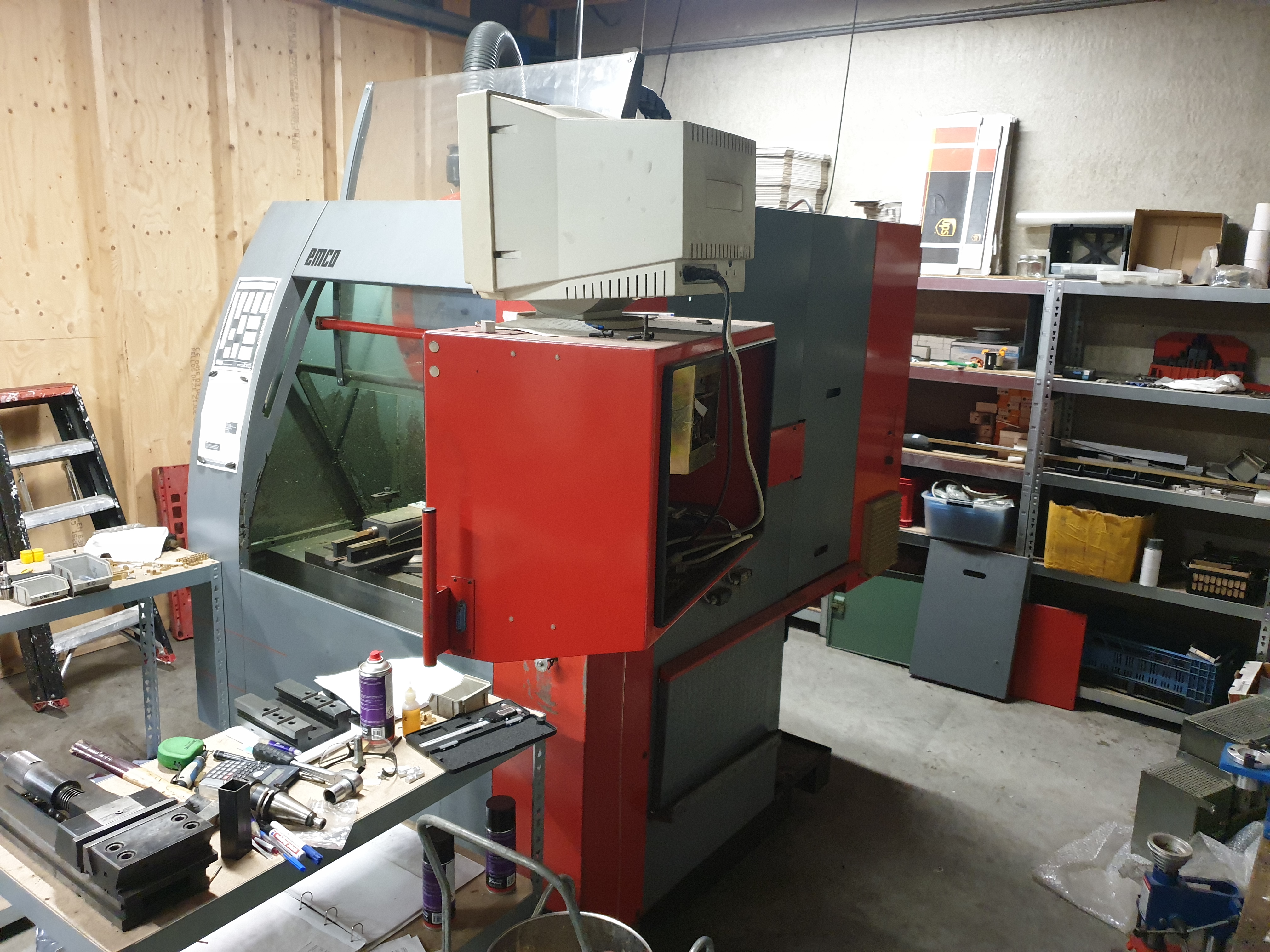 Gebruikt EMCO VMC 200