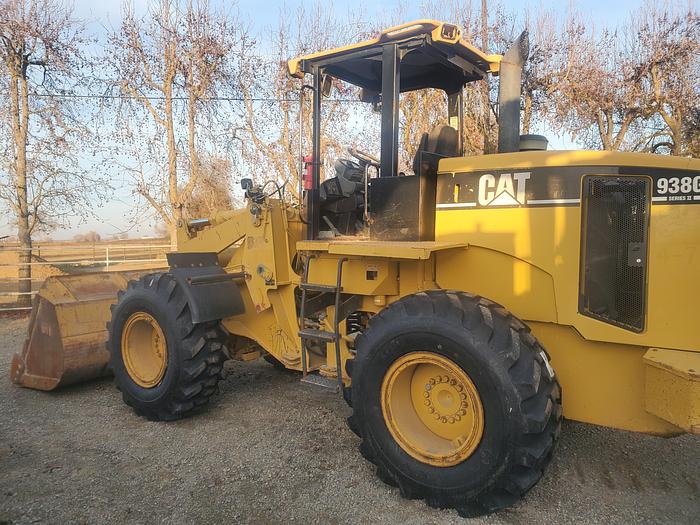 Used 2004 CAT 938G