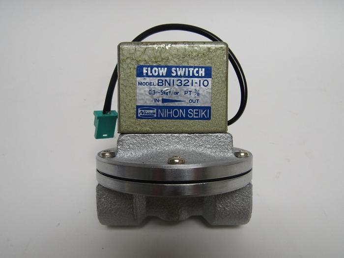 Used Nihon Seiki Flow Switch BN1321-10 0.03 - 0.05 MPa Female 3/8&#034; Ports (3946)