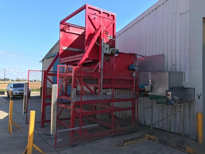 Used COMPLETE SALAD / VEGETABLE PROCESSING AND PACKING PLANT