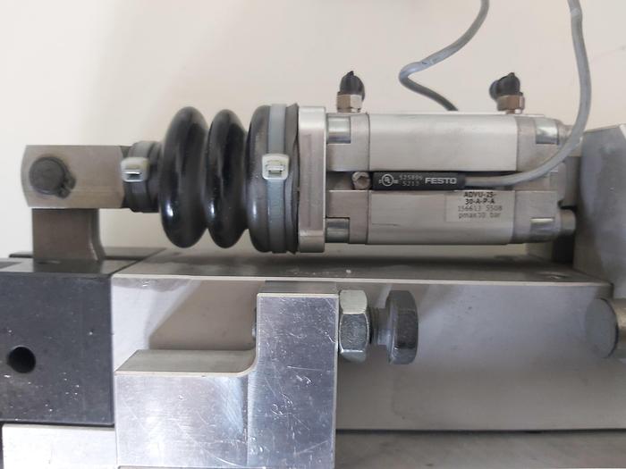 Gebraucht Zustellzylinder und Klemmung, Hub 60mm K3, Festo gebraucht-Top