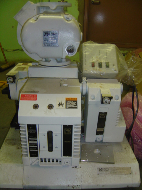 Used Leybold  Ruvac & Trivac WSU251(Top) / D65BCS (Bottom)