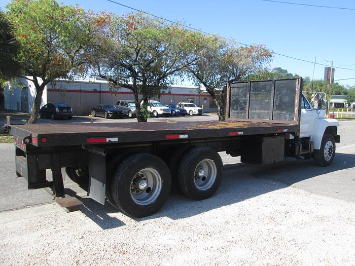 Used 1990 Ford F 900 Tandem Axle Flat Bed Truck