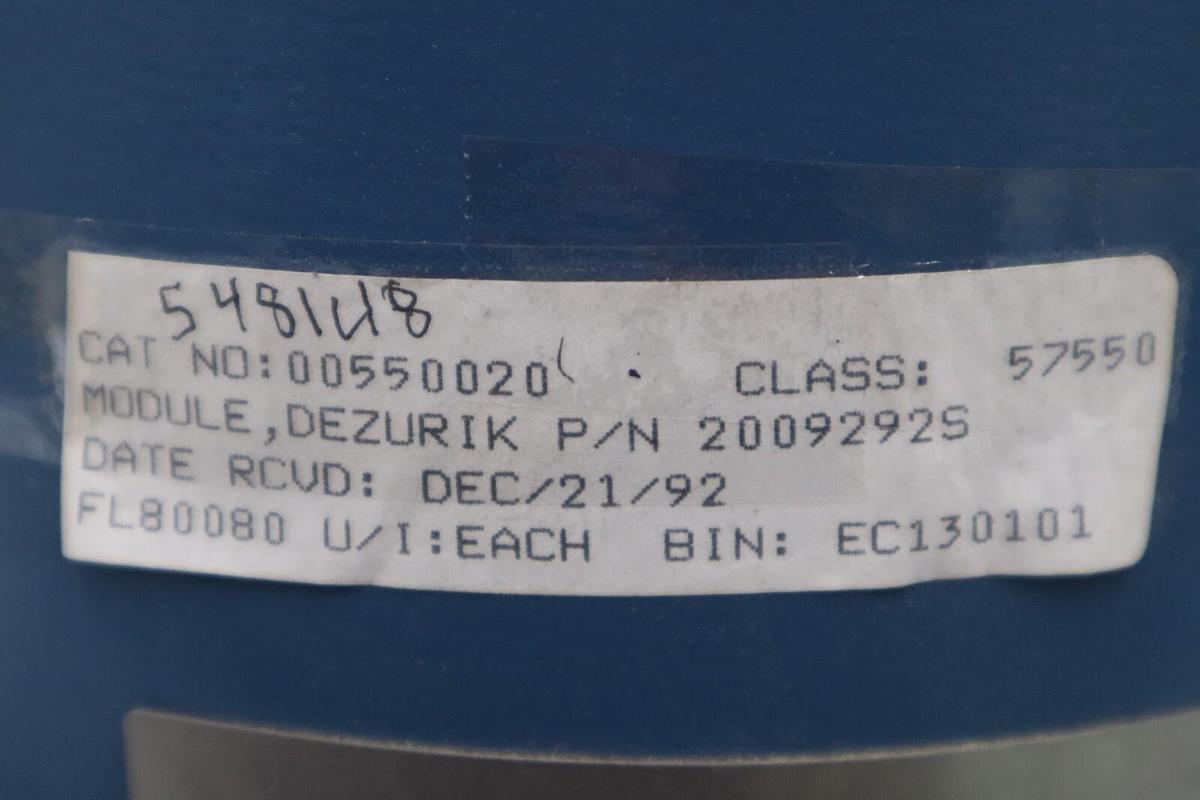 Used NEW OPEN BOX DEZURIK 2009292 VALVE POSTIONER STOCK G698