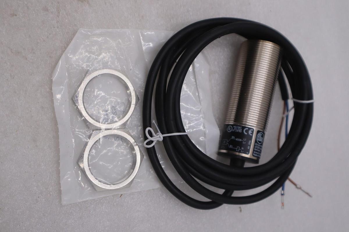 Used NEW OPEN BOX IFM EFECTOR II0272 Inductive Sensor STOCK K1665A