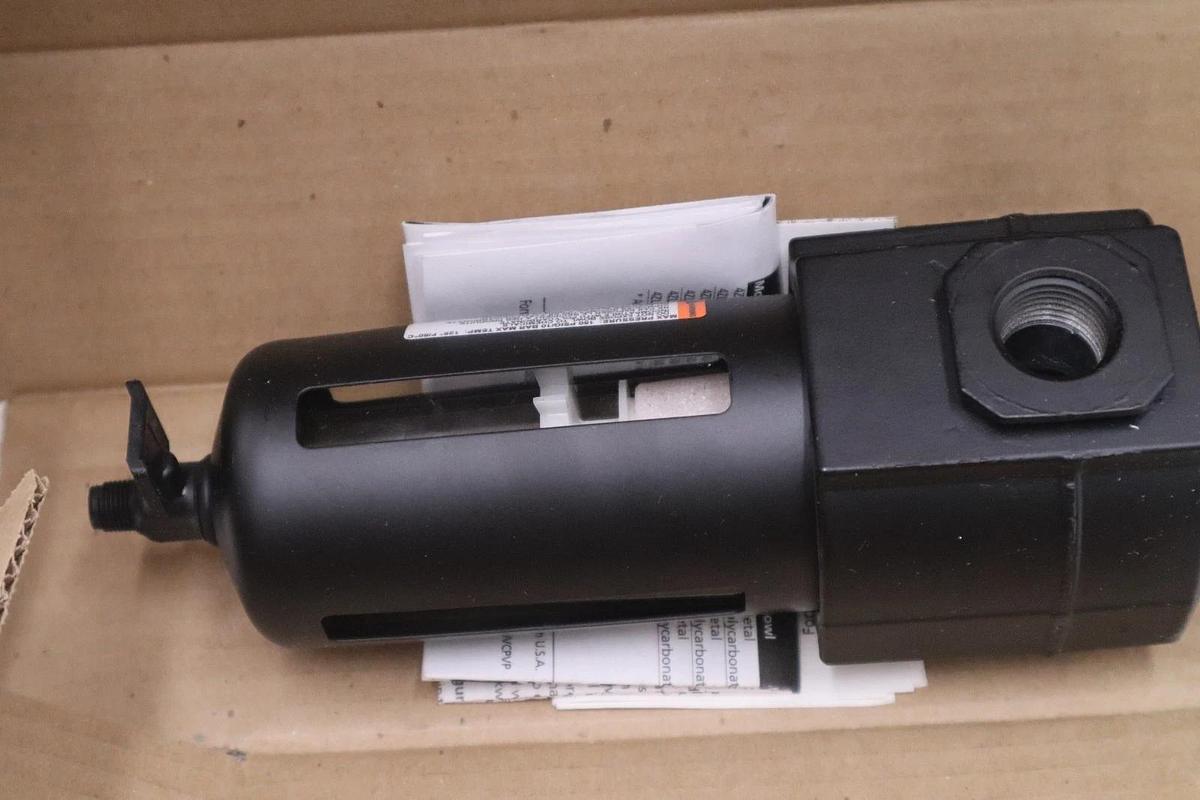 New OPEN BOX DAYTON Speedaire REGULATOR 4ZL50 STOCK GF752A