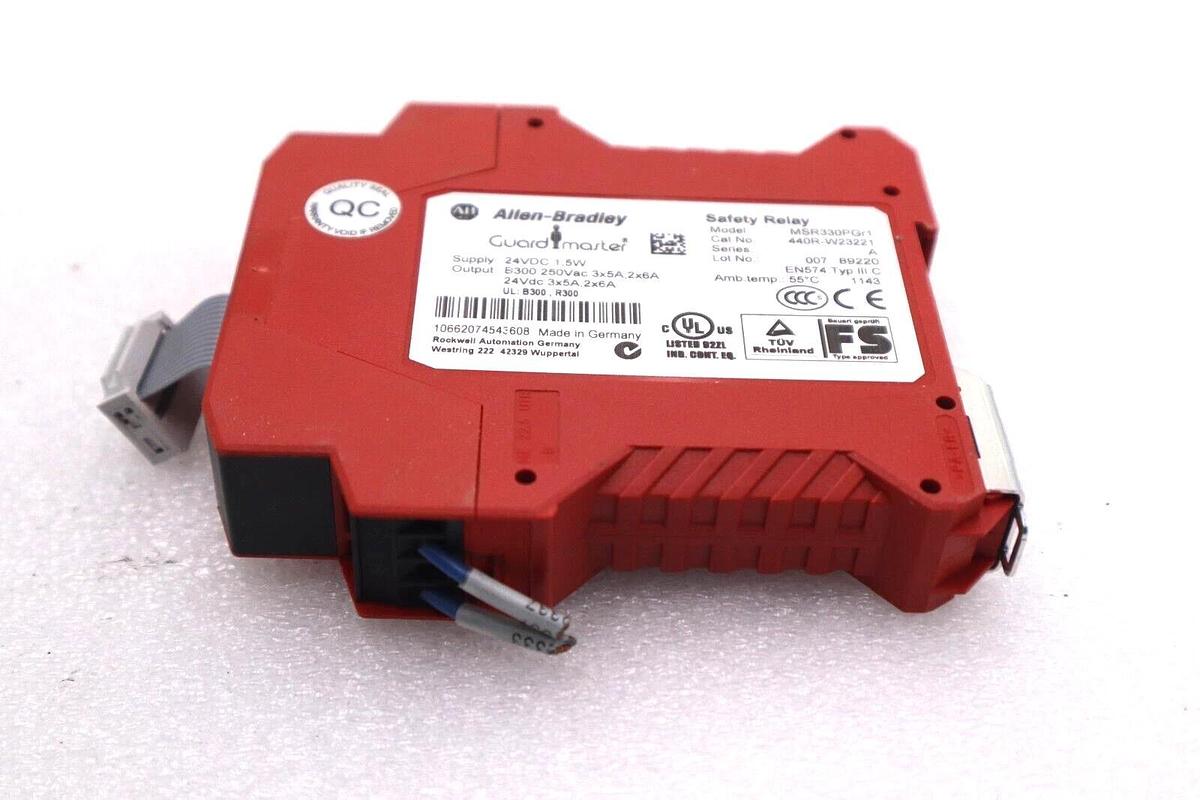 Used ALLEN BRADLEY 440R-W23221 /A SAFTEY RELAY GUARD MASTER MSR330PGR1 #K-1612