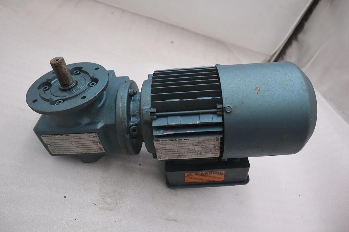 SEW EURODRIVE 890235825.00.00.001 / DFT71C4BM605HR STOCK #M-15