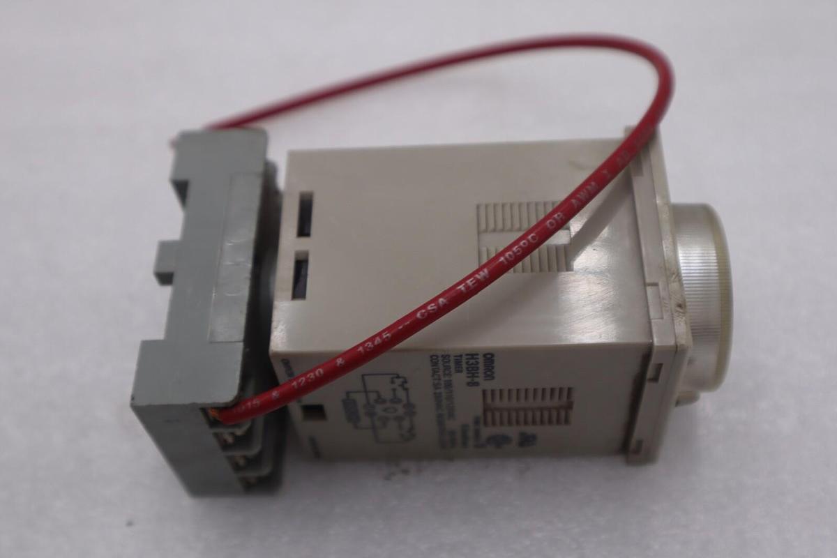 Used OMRON H3BH-8 TIMER 24 VAC 5A 250VAC 50/60HZ STOCK #K-3628
