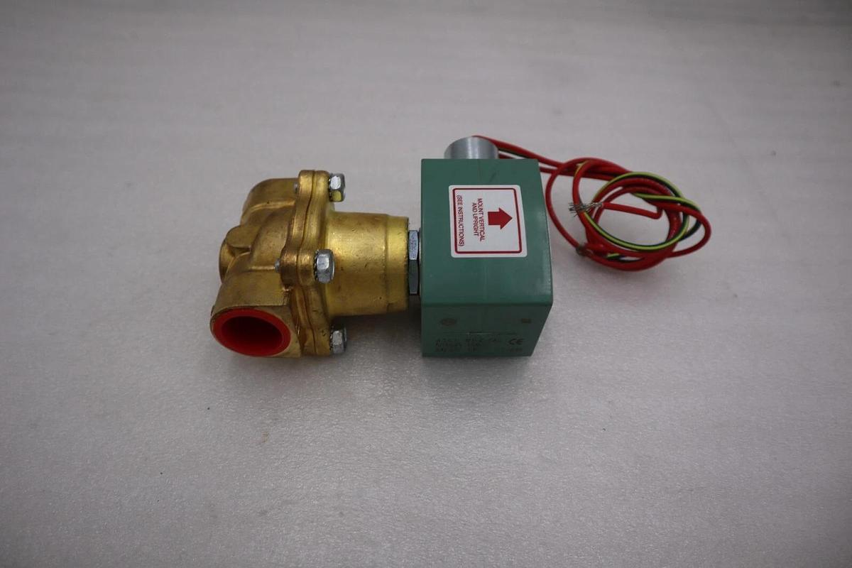 Used NEW IN BOX ASCO RED HAT 8210G026 120V 300PSI 3/4" NSMP STOCK H19