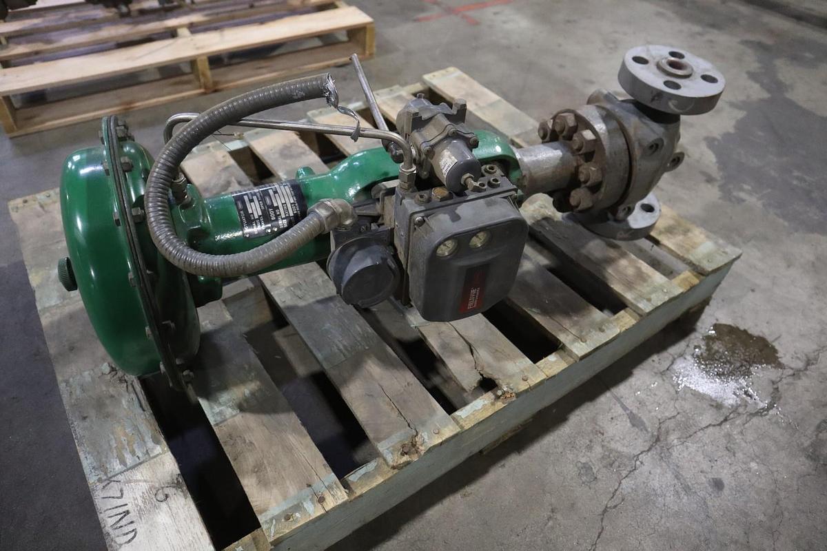Used Fisher Control Valve Size 40 With 667 Pneumatic Actuator