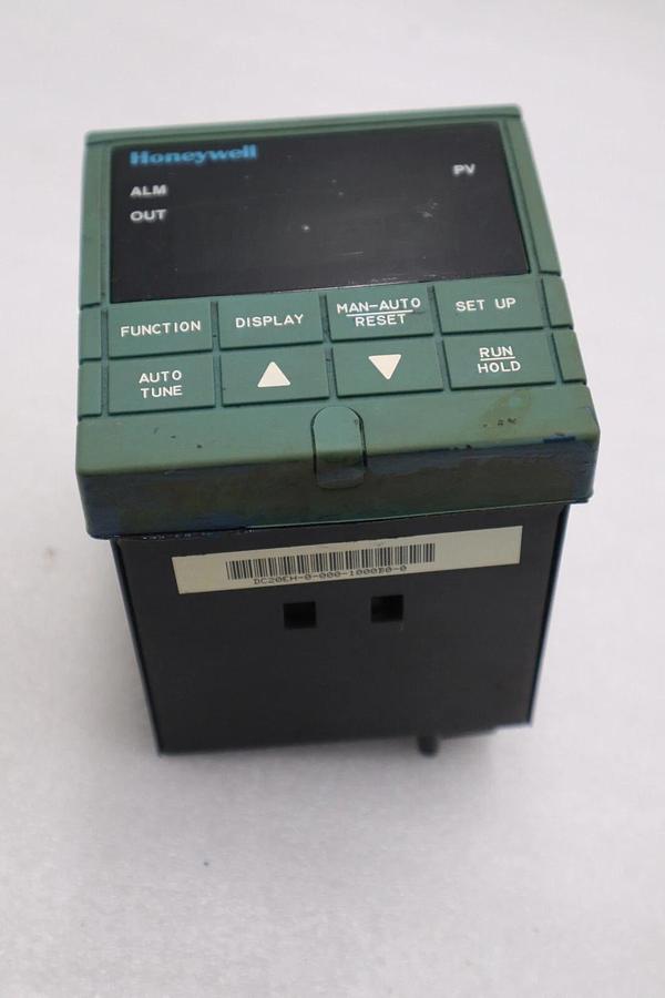 Used HONEYWELL DC20EH-0-000-1000B0-0 UNIVERSAL CONTROLLER STOCK K-380-D