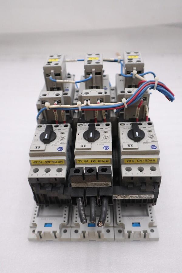 Used ALLEN BRADLEY 140M-D8E-C10 CIRCUIT BREAKER WITH 100-C30*00 CONTACTOR #4823-A