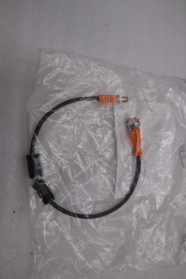 LOT OF 5 - NEW IFM EVC255 Cable - STOCK H1397