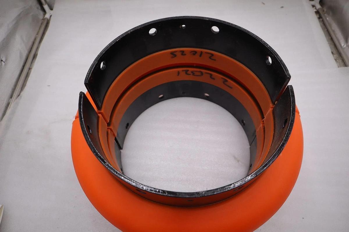 Used REXNORD E80 OMEGA ELEMENT 7300060 - NEW IN BOX - STOCK 1383CC