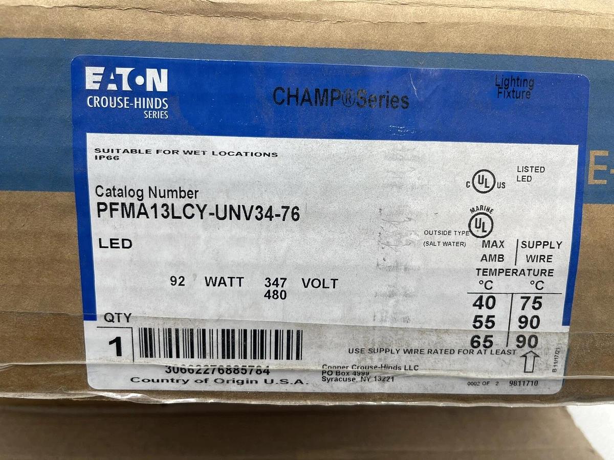 Eaton Crouse-Hinds series Champ Pro LED floodlight PFMA13LCY-UNV34-76 STK 3422