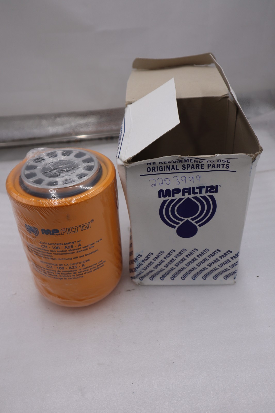 Used NEW OPEN BOX MP FILTRI FIT Rotating Filter CH-100-A25-A CH100A25A STK H961