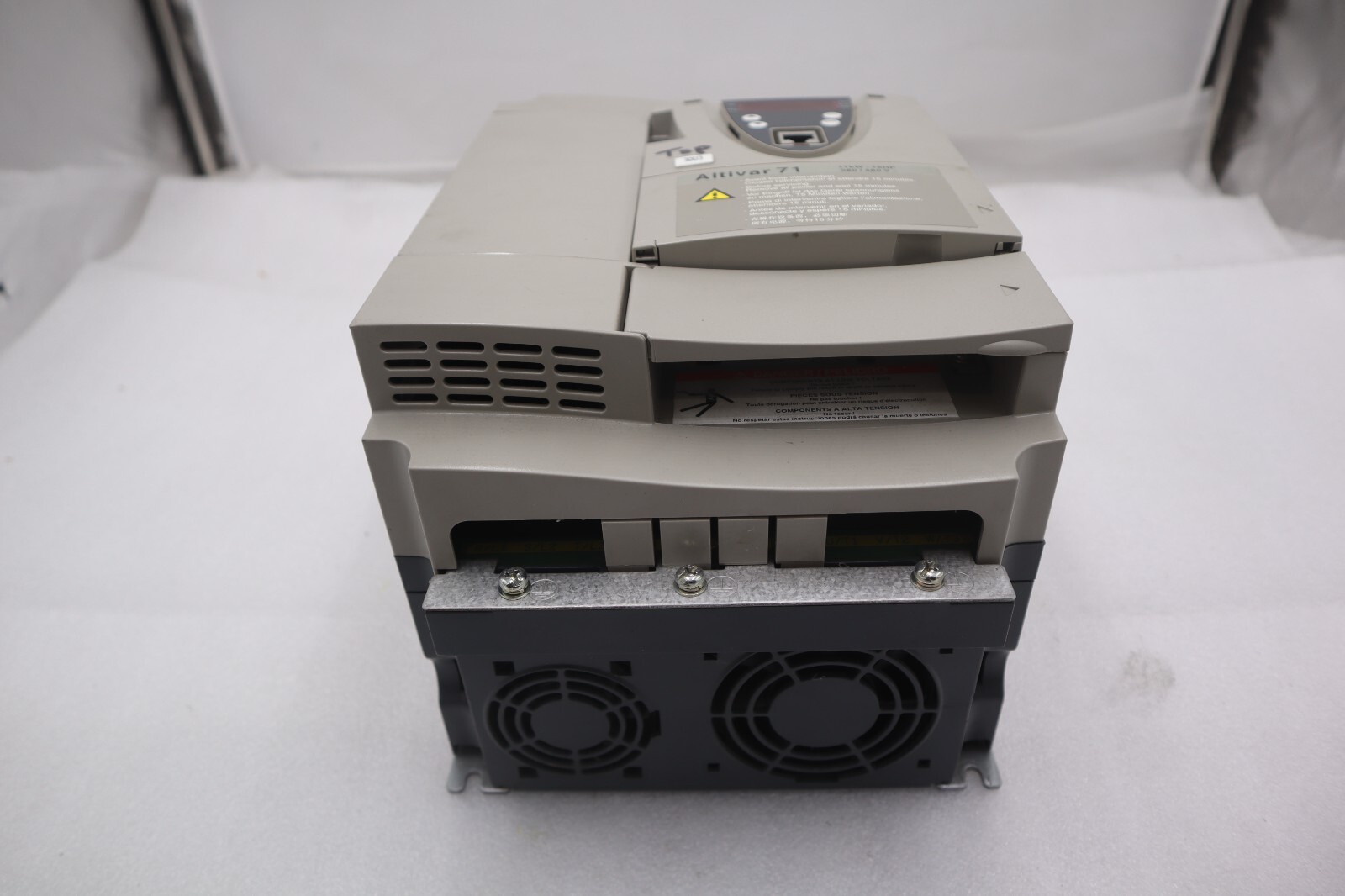 Used NEW SCHNEIDER variable speed drive ATV71HD11N4Z 15 HP STOCK 2313-C