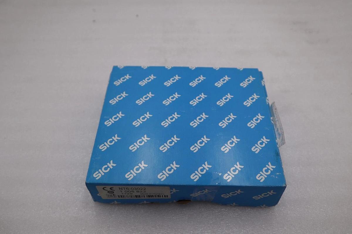 NEW SICK NT6-03022 / NT603022 1005822 Photoelectric Color Sensor STOCK H644A