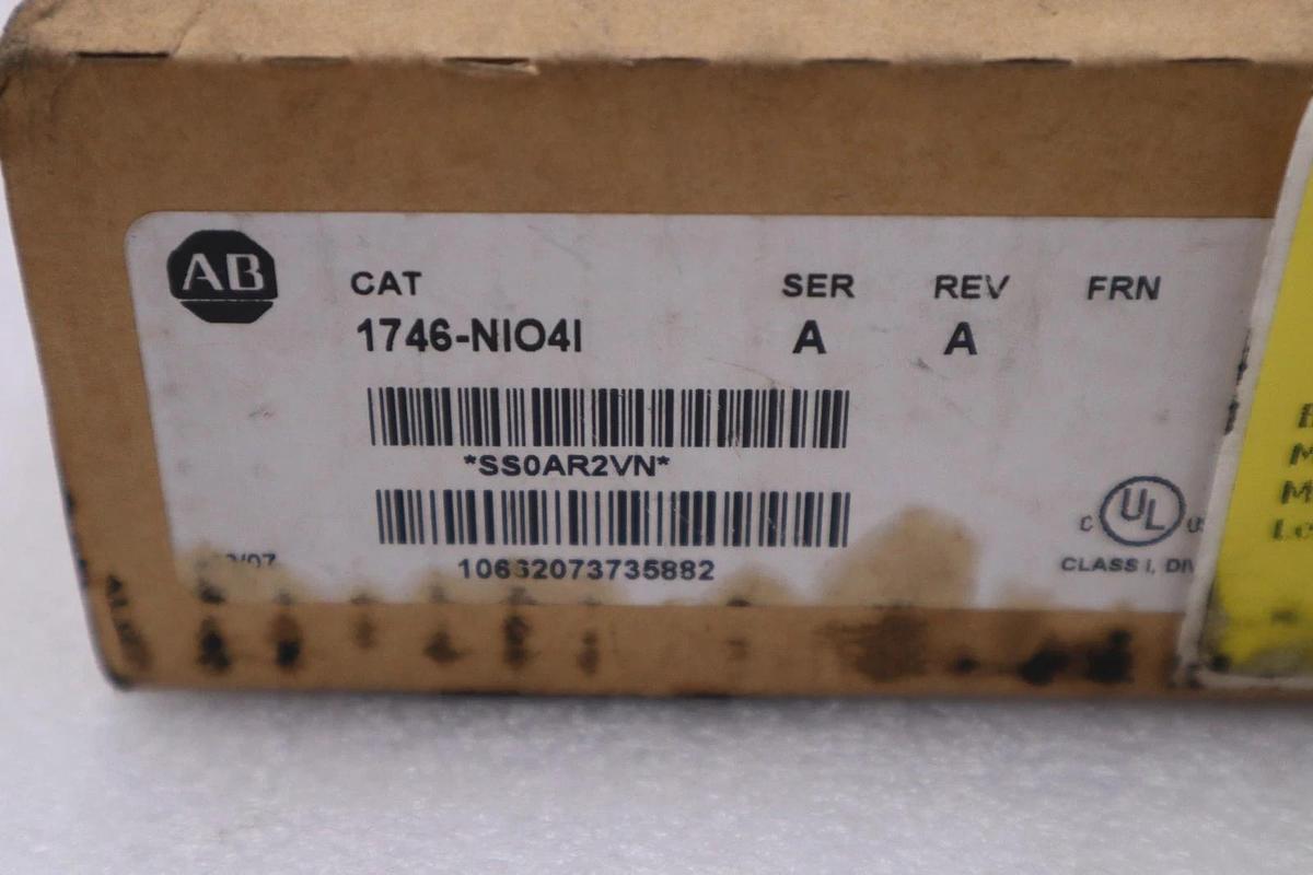 Allen Bradley 1746-NIO4I SLC 500 Analog Output Module - NEW - STOCK 5187CC