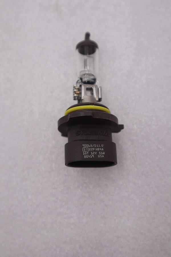 Used SYLVANIA LONG LIFE 9006XSLL LIGHT BULB OEM, 12V 51W NEW STOCK #2891