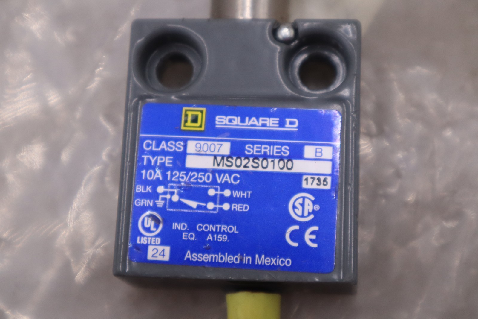 SQUARE D 9007-MS02S0100 SER. B LIMIT SWITCH 10AMP - STOCK GF1045A