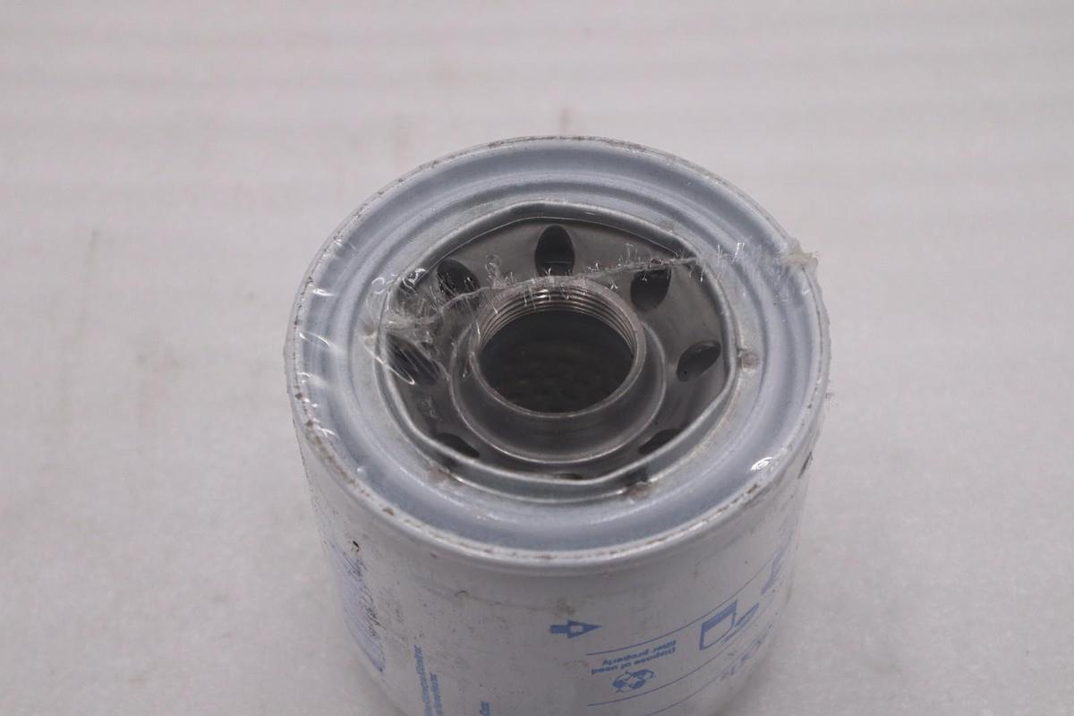 Used NEW OPEN BOX Donaldson P564424 Hydraulic Filter STOCK H957