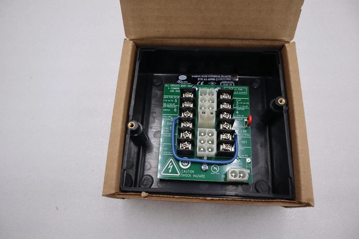 Used UTC FIRE & SECURITY COMPANY 61-6990-2 / 6169902 (BRAND NEW) STOCK H198A