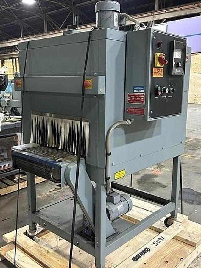 Used LANTECH ST-900 SHRINK TUNNEL WITH VIEWING WINDOW