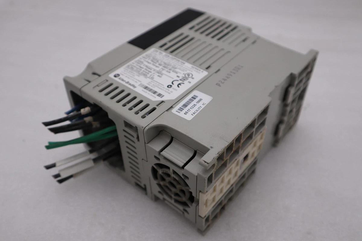 Used Allen Bradley AB 22A-D2P3N104 /A PowerFlex 4 AC Drive 1HP 3Ph 480V STOCK H1408