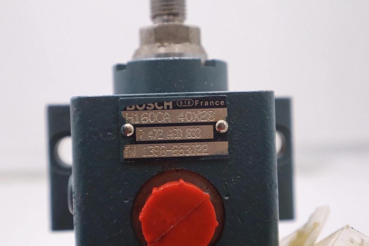 Used Bosch H160CA 40x28 Hydraulic Cylinder 0246-P8WM Generic 1396-663022 New #K-1764