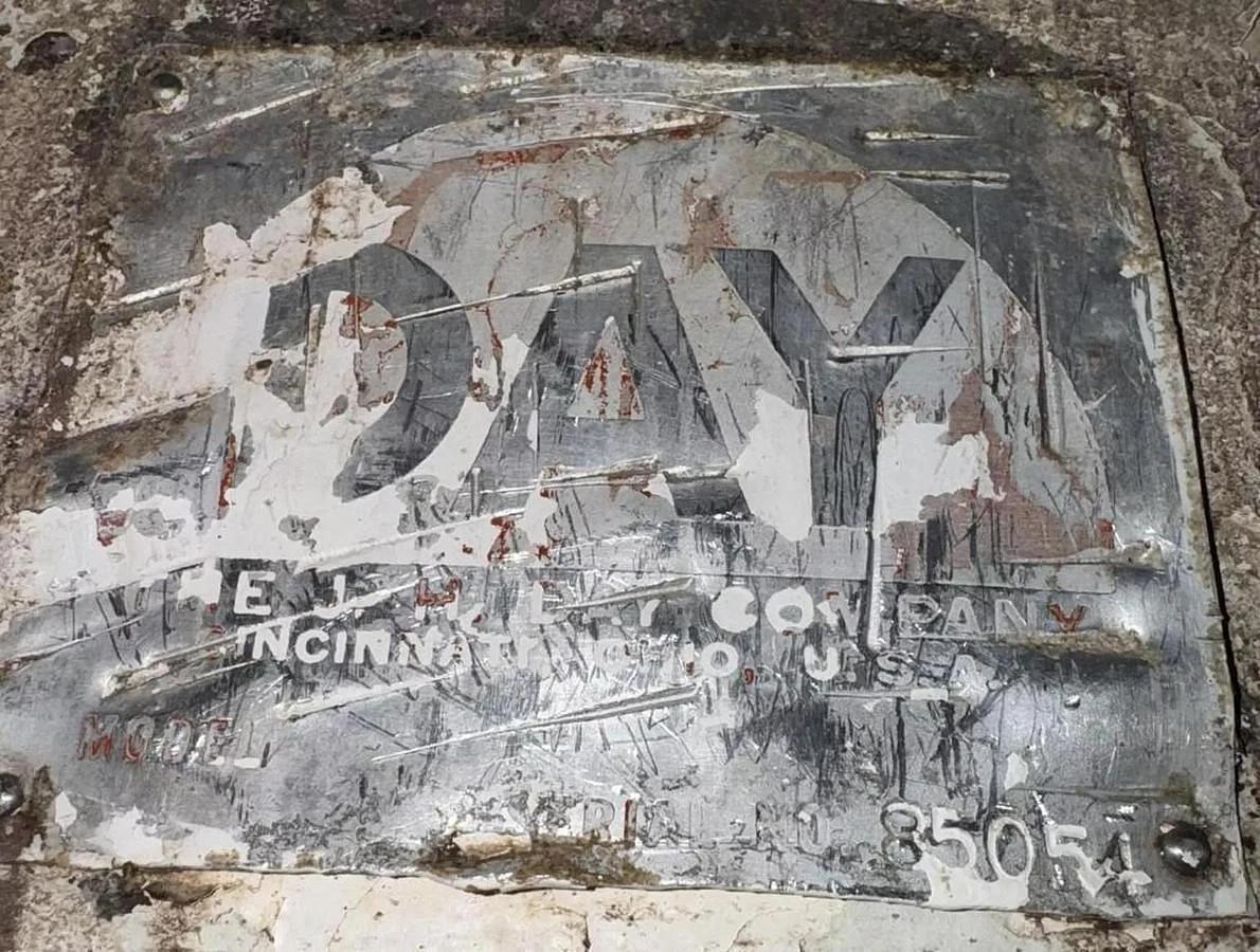 Used J.H. DAY STAINLESS STEEL DOUBLE SPIRAL RIBBON BLENDER APPROX 135 CUBIC FEET