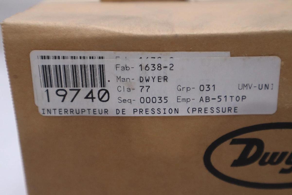 Used NEW Dwyer 1638-2 Pressure Switch STOCK SGF145