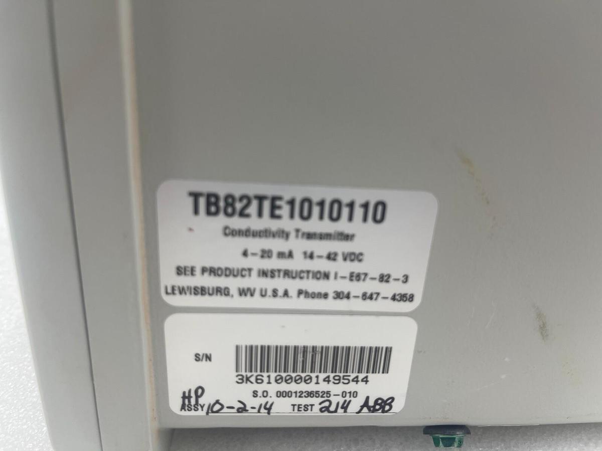 Used ABB TB82TE1010110 TB82TE 2-Wire Conductivity Transmitter, Pipe Mounting 2135