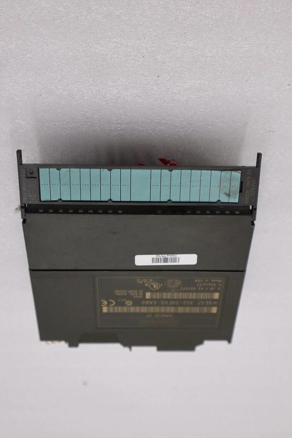 Used SIEMENS 6ES7 322-5HF00-0AB0 Output PLC Module STOCK K-672-C