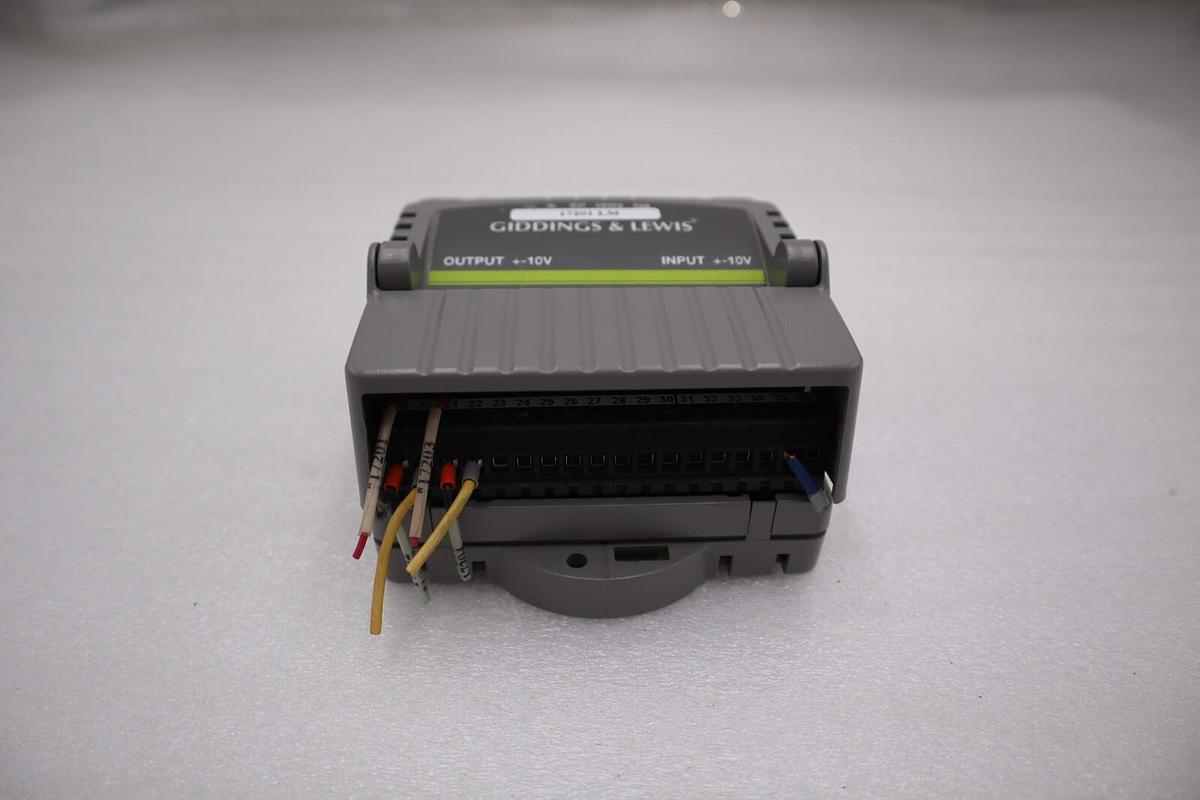 Used Giddings & Lewis M.1301.4145 R0 OUTPUT INPUT PLC MODULE STOCK 5152A