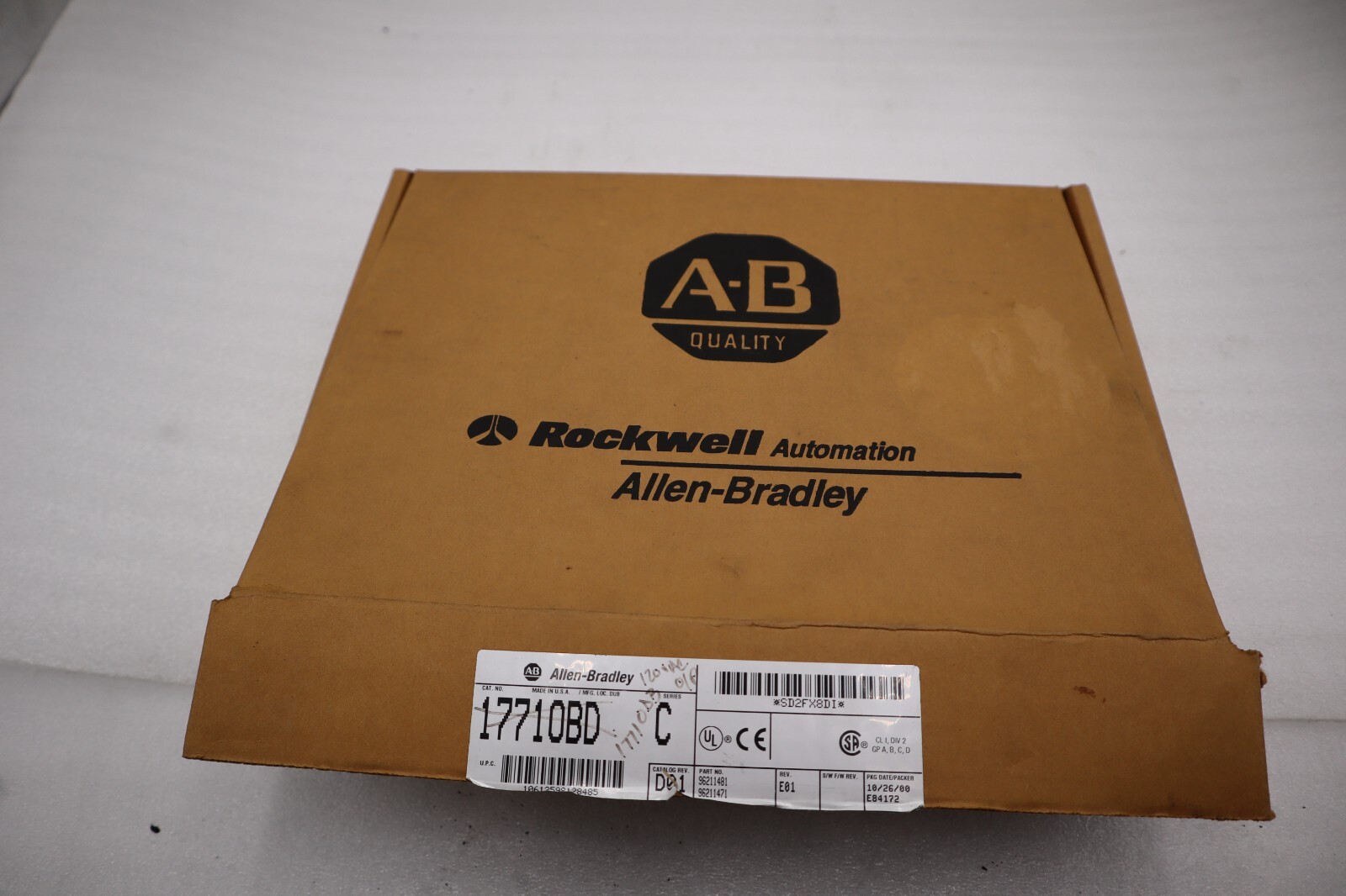 Used NEW ALLEN BRADLEY 17710BD SERIES C CAT D01 REV E01 OUTPUT MODULE STOCK K-3017A