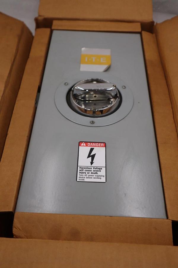 Siemens E2N12 Enclosures/Mounts/Racks - STOCK 5042CC