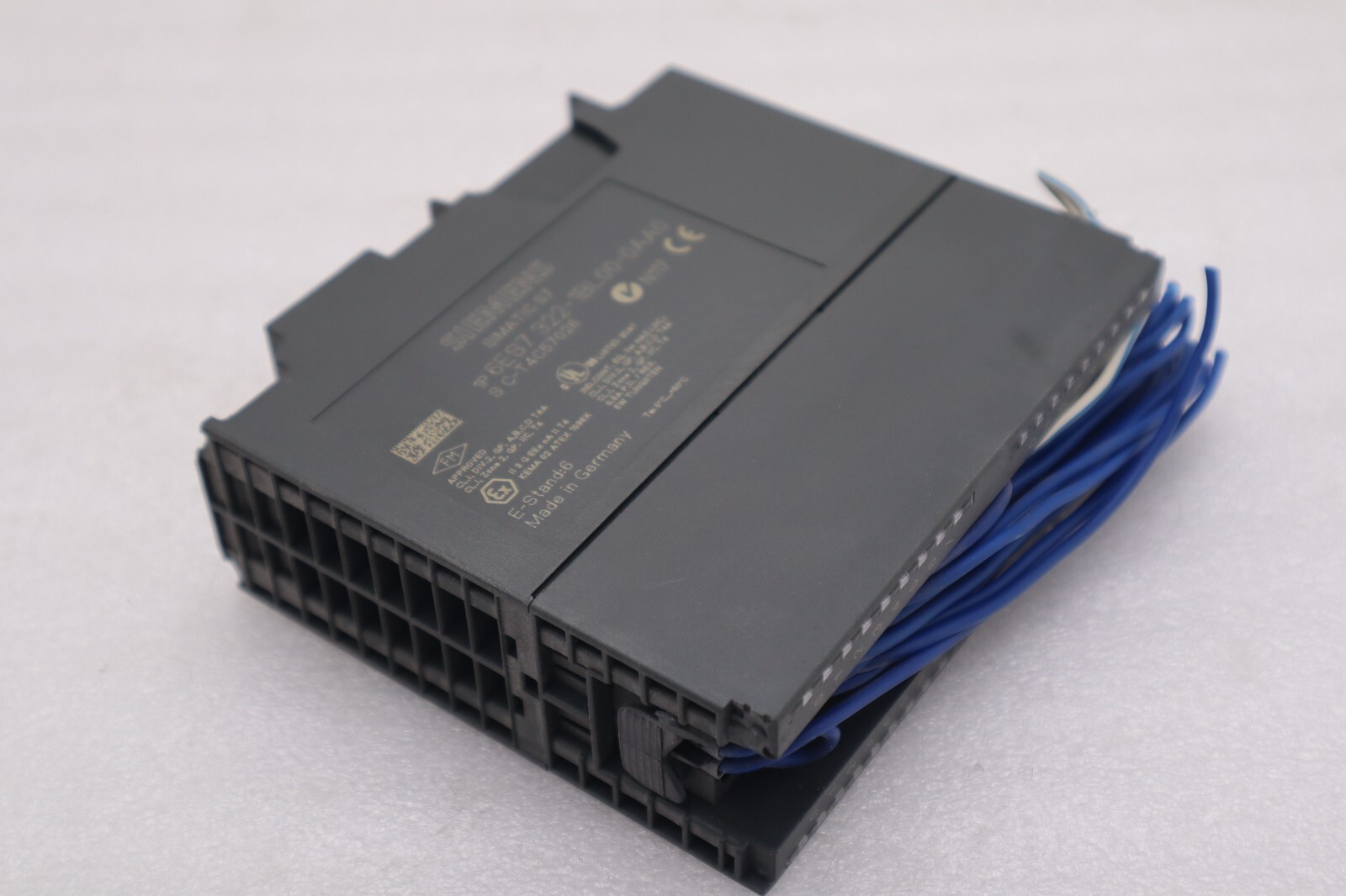 Used Siemens 6ES7 322-1BL00-0AA0 DIGITAL OUTPUT MODULE SIMATIC S7-300 STOCK K-3932