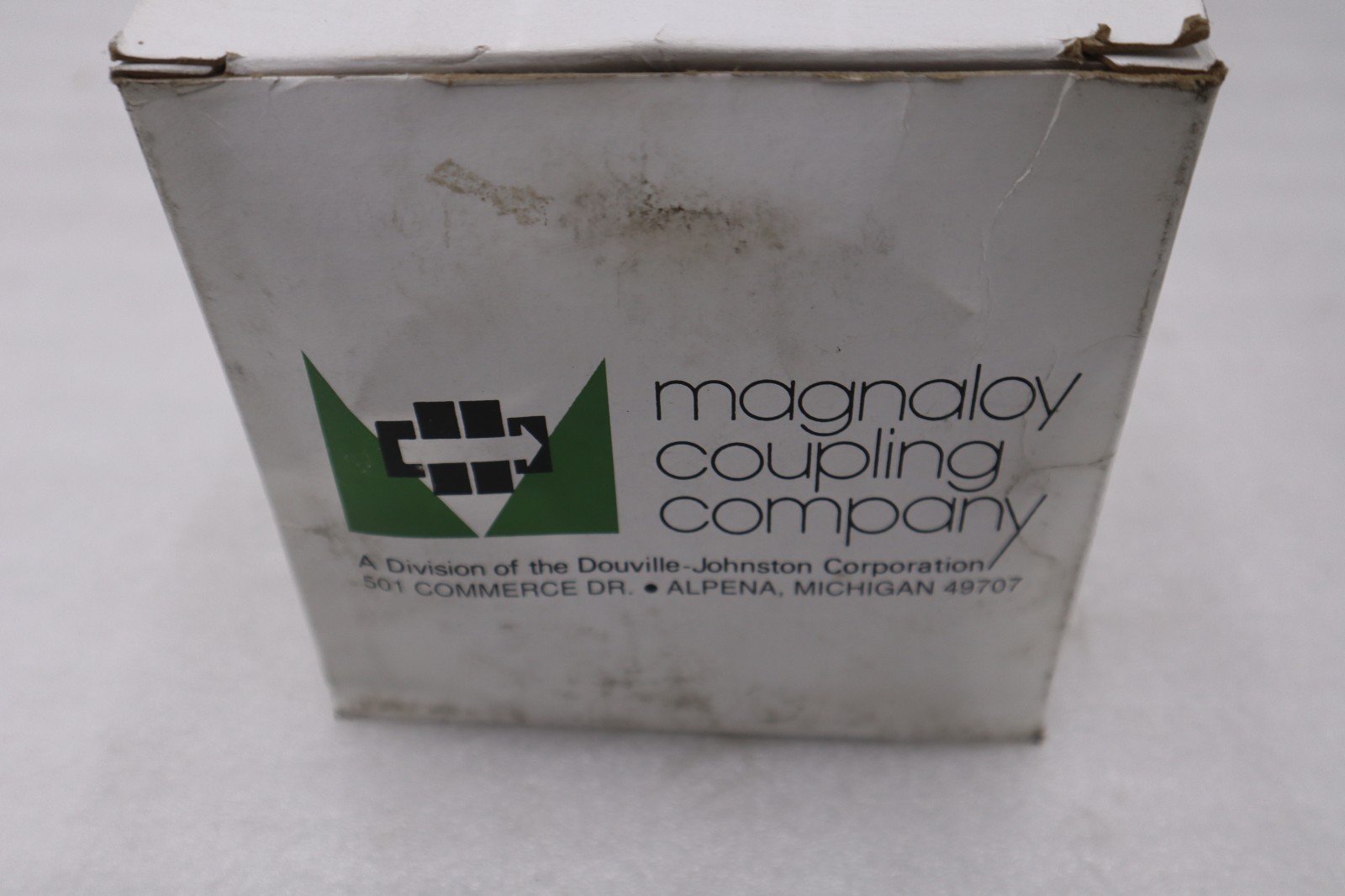 NEW IN BOX - MAGNALOY COUPLING HUB MODEL 500 - STOCK GF678A